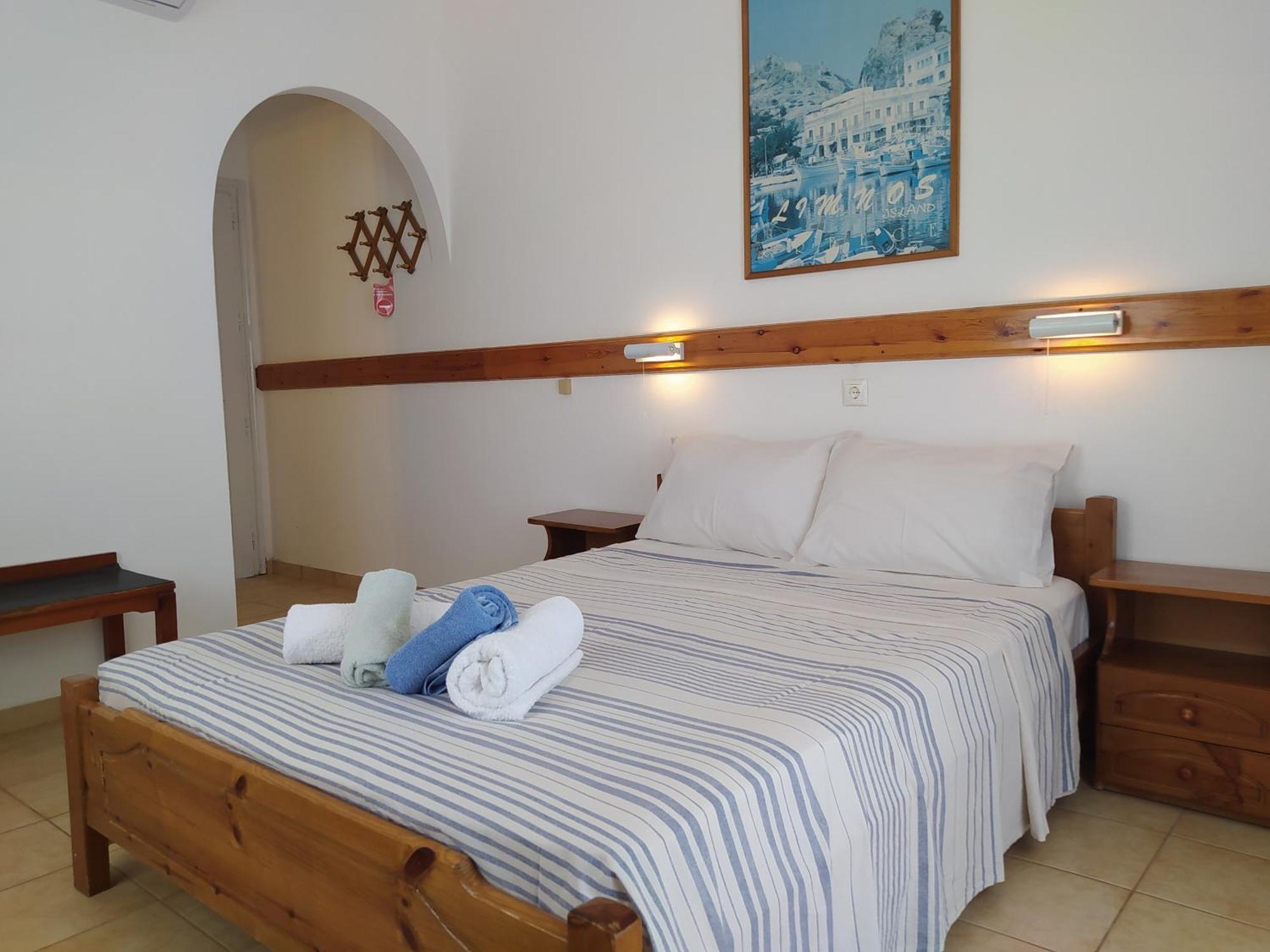 Corali Hotel Piso Livadi Extérieur photo