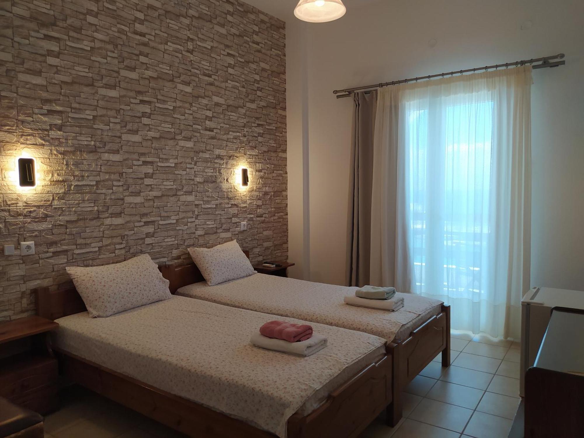 Corali Hotel Piso Livadi Extérieur photo